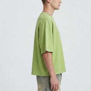 เสื้อยืดทรงบ็อกซี่ผ้าคอตตอนพรีเมียมสำหรับผู้ชาย ดีไซน์ทันสมัย สวมใส่สบาย สไตล์สตรีทแวร์ เหมาะสำหรับแฟชั่นประจำวัน - Product Image 4