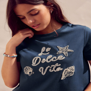 T-shirts décontractés brodés pour femmes, qualité supérieure, coupe classique, haut en coton à manches courtes pour femmes, vêtements tendance pour tous les jours, vêtements pour femmes - Product Image 1