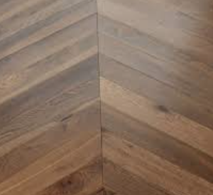 Suelo de roble ahumado en forma de chevron (acabado mate) - Product Image 6