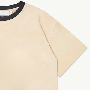 T-shirt pour garçons style streetwear, texture lisse / matière flexible, design respirant avec logo personnalisé, technologie de séchage rapide pour l'été - Product Image 4