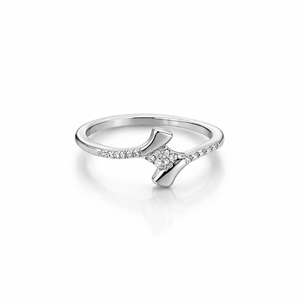 Anillo de Plata de Ley 925 con Circonitas Cúbicas, Diseño Abierto Minimalista, Elegante y Romántico para Mujer, Acabado Pulido - Product Image 1