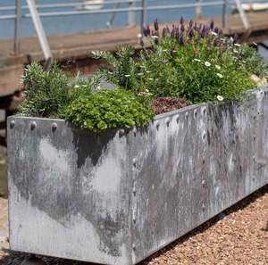 Maceta de Metal Perforada, Transpirable y Decorativa para Plantas de Interior y Exterior, para Hogar, Balcón, Sala de Estar y Oficina - Product Image 2