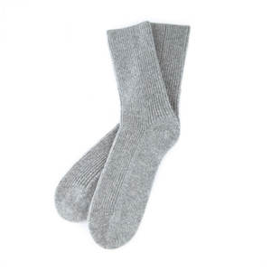 Chaussettes de luxe épaisses et douillettes pour femmes, ultra douces, tricotées pour l'hiver, chaudes et confortables, en mélange de laine premium - Product Image 3