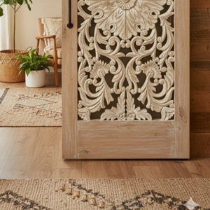 Puerta Corredera de Madera Maciza Blanca Lavada, Tallada con Motivos Florales, Hecha a Mano, de Lujo, para Entrada Interior Artística - Product Image 5