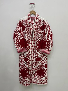 Bata de Felpa para Mujer con Bordado Floral, Manga Larga, Larga hasta los Pies, de Algodón Suave, Cómoda para el Invierno, Lavable a Máquina - Product Image 1