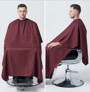 Cape de coiffeur en polyester imperméable pour salon, longue et résistante - Product Image 3
