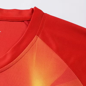 Nueva Llegada 2026, Uniformes de Fútbol para Hombre de la Mejor Calidad, Diseño Personalizado Unifoam, Ropa Deportiva Transpirable para Entrenamiento con OEM - Product Image 2