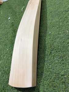 ไม้คริกเก็ต PLAYERS EDITION ENGLISH WILLOW รุ่น Comfort Wood สำหรับคนถนัดซ้าย น้ำหนักเบา ผลิตในปากีสถาน - Product Image 1