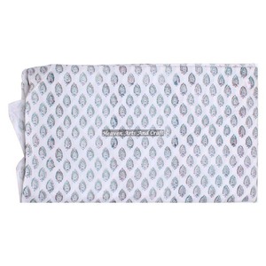 Tela de algodón estampada con bloques a mano de diseño personalizado para prendas de vestir, muebles para el hogar y accesorios para bolsos, tela estampada de materia prima - Product Image 3