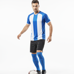 Maillot de football rétro d'hiver bleu et blanc en tissu polyester respirant et à séchage rapide avec logo frontal - Product Image 3