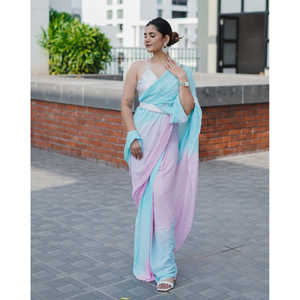 Sari de mariage élégant et raffiné pour femmes, sari de créateur stylé, idéal pour la mariée, sari bleu avec manches spaghetti. - Product Image 3