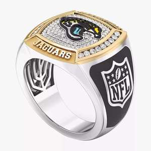 Anillo de Lujo para Hombre con Diseño de Escudo de Fútbol, Plata 925, Chapado en Oro, con Incrustaciones de Diamantes, Estilo Cóctel - Product Image 2