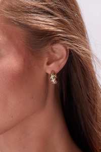 Boucles d'oreilles créoles Huggie en or massif 14 carats avec diamants ronds de laboratoire, cadeau d'anniversaire raffiné pour partenaires, bijoux de charme - Product Image 5