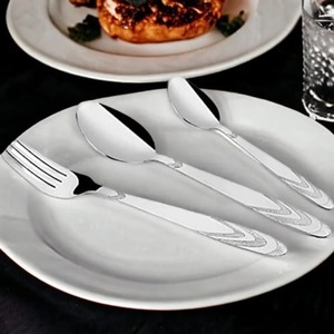 Ensemble de Couverts Métalliques Élégants pour la Table : Cuillère, Fourchette et Service de Table – Conçu pour un Style de Vie Moderne en Cuisine - Product Image 4