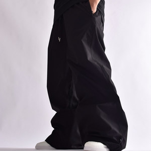 Pantalon de neige imperméable noir unisexe OEM avec doublure polaire chaude à la taille et protection imperméable pour l'hiver - Product Image 1