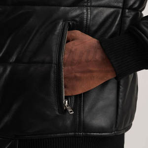 Chaqueta Bomber de Cuero Negra para Hombre, con Puños Acanalados, Cuello Alto, Acolchada y Cálida para Invierno, Estilo Biker, Corte Ajustado - Product Image 6