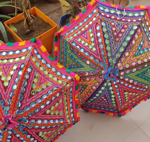 Parapluie miroir brodé à la main indien en gros, parasol pour mariage, Haldi, Mehndi, Sangeet, décoration de scène, décoration de fête, décoration de la maison, décoration de festival - Product Image 4