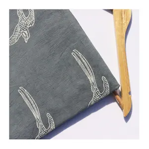 Tessuti di cotone con stampa Dabu blocco mano all'ingrosso per abbigliamento tessuto di materie prime tessili di cotone stampa uccello