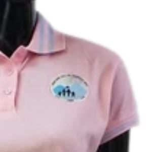 เสื้อโปโลผู้หญิงสีชมพู คอปกมีลาย แขนสั้น ปักลายที่อก เนื้อผ้านุ่ม สวมใส่สบาย สไตล์ลำลอง/สปอร์ต ขายส่งสำหรับสุภาพสตรี - Product Image 4