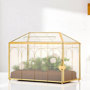 Caja de cristal dorada para tarjetas de boda, soporte grande para tarjetas de boda, terrario de cristal dorado hecho a mano con ranura y accesorios de cierre de corazón - Product Image 1