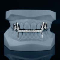 Grillz personnalisés en forme de crocs de vampire avec barre en moissanite |   Grillz dentaire plaqué or 18 carats style Hip Hop, certifié IGI, avec dents en or blanc glacé