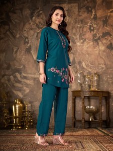Ensemble Kurta et Palazzo pour femmes, couleur turquoise, avec broderie florale, vêtements ethniques décontractés - Product Image 5