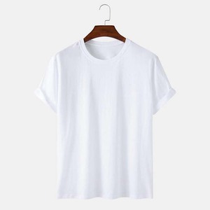 T-shirts pour hommes de haute qualité fabriqués au Pakistan, 100% coton, col rond, avec logo sur le devant, séchage rapide, confortables - Product Image 6