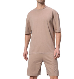 Ensemble deux pièces d'été pour hommes : T-shirt uni à manches courtes et short assorti, tenue streetwear personnalisée en tissu tricoté - Product Image 1