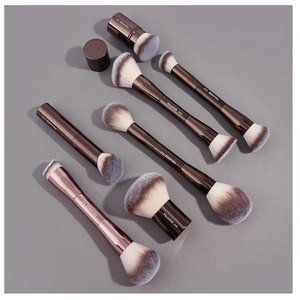 Set de Brochas de Maquillaje de Doble Punta en Oro Rosa con Cerdas Sintéticas Suaves - Product Image 4