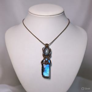 Colgante de Macramé Vertical Doble de Aleación de Zinc |   Piedra Preciosa Azul Brillante, Cristal Curativo, Forma de Bola de Bambú, Joyería Unisex | - Product Image 4