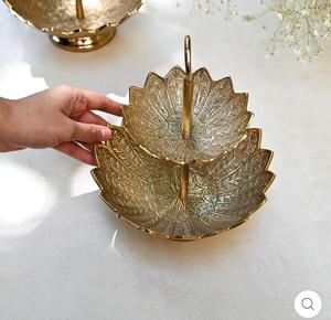 Plateau de service rond à deux niveaux en acier inoxydable, motif feuille d'or, thème floral, design traditionnel, durable, pour la salle à manger - Product Image 4