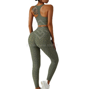 Ensemble de yoga sportif confortable et solide avec logo frontal, tissu respirant et flexible, écologique, tenue d'entraînement 2 pièces - Product Image 2