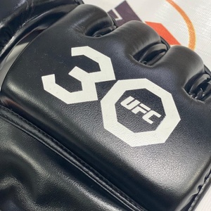 ถุงมือต่อสู้แบบครึ่งนิ้ว UFC ฉลองครบรอบ 30 ปี ทำจากหนังแท้ MMA ผลิตตามสั่ง ถุงมือชกมวยศิลปะการต่อสู้แบบมืออาชีพ PU - Product Image 6