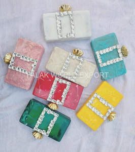 กระเป๋าคลัทช์หรูหราลายมุกสุดฮิต ดีไซน์โดดเด่นไม่ซ้ำใครสำหรับผู้หญิง กระเป๋าถือคลัทช์ทันสมัยจาก Falak World Export - Product Image 5