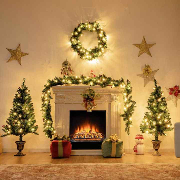 4-Piece Christmas Decoration Set Including Garland Wreath and Entrance Trees