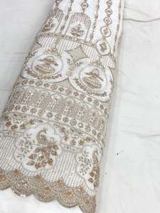 Tela de Seda Bordada con Cuentas de Alta Calidad para Lehenga Choli o Sarees y Dupattas o para Uso Festivo en Venta - Product Image 3