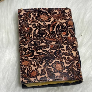 Nuevo Diario de Cuero con Estampado Floral Personalizado, Cuaderno Hecho a Mano con Papel de Borde Rústico de 7x5 Pulgadas, Logotipo Personalizado - Product Image 2