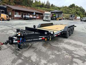 Remolque de Plataforma Plana Hidráulica Inclinable Kubota, Tamaño Personalizado, para Transporte con Remolque de Cuello de Cisne y Camión - Product Image 5
