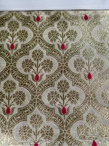 Tissu brocart Meena en polyester, jacquard métallisé tissé, brodé, poids moyen, pour textile de maison - Product Image 3
