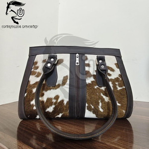 Bolso Tote de Cuero Genuino de Piel de Vaca Hecho a Mano, Bolso de Hombro Estilo Western con Pelo Natural - Product Image 4