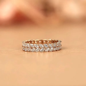 Anillo de Eternidad de Doble Hilera con 200 Diamantes Marquise Cultivados en Laboratorio, en Oro Sólido de 14K, Elegante Joyería Nupcial - Product Image 1