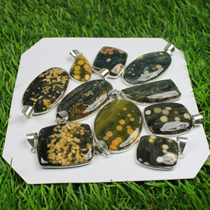 Colgante Único de Jaspe Oceánico Natural con Engaste de Latón, Collar con Baño de Plata Esterlina, Joyería Exclusiva con Piedras Preciosas - Product Image 5
