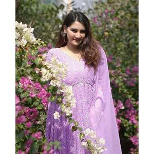 Ensemble de costume Anarkali modeste de créateur pour les fêtes avec un travail de broderie complexe en fil et séquence - Product Image 4