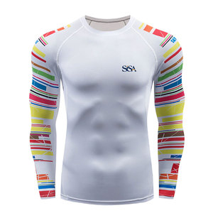 เสื้อรัดกล้ามเนื้อสำหรับผู้ชายรุ่นใหม่ - ชุดรัดกล้ามเนื้อเพื่อประสิทธิภาพสูง ระบายอากาศได้ดี ผลิตจากผ้าสแปนเด็กซ์/โพลีเอสเตอร์ ซึมซับความชื้น เป็นมิตรต่อสิ่งแวดล้อม - Product Image 3