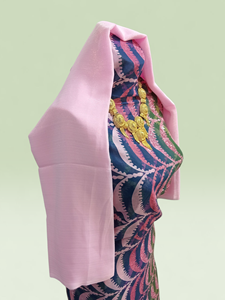 Conjunto completo Dirac alemán suizo rosa y azul marino con chal a juego |   Vestido Tradicional Somalí de Lujo para Mujer - Product Image 2