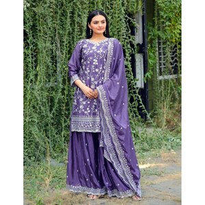 Costume Sharara brodé belle séquence pour femmes pour les fêtes ensemble de robes élégantes - Product Image 2