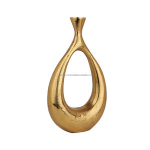 Jarrón de Hierro Hecho a Mano con Acabado Rústico para Decoración de Mesa de Sala de Estar y Entrada del Hogar - Product Image 4