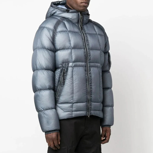 Chaquetas para Hombre, Chaqueta Acolchada Personalizada con Capucha Gris, Ligera, Rellena de Burbujas, de Poliéster, con Parche de Logotipo, al por Mayor - Product Image 1