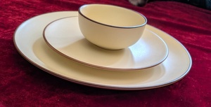 Service de table en porcelaine céramique artisanal brillant effet marbre menthe, compatible micro-ondes et lave-vaisselle, livré avec accessoires de luxe, élégant et écologique - Product Image 4