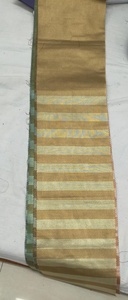 Tissu en soie à motif Banarasi pour robes de soirée, Kurtis, Anarkali, et ensembles de créateur, matériau textile tissé en Zari métallique transparent - Product Image 3